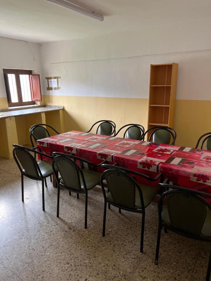 Albergue Municipal Hostel San Martín del Camino Kültér fotó