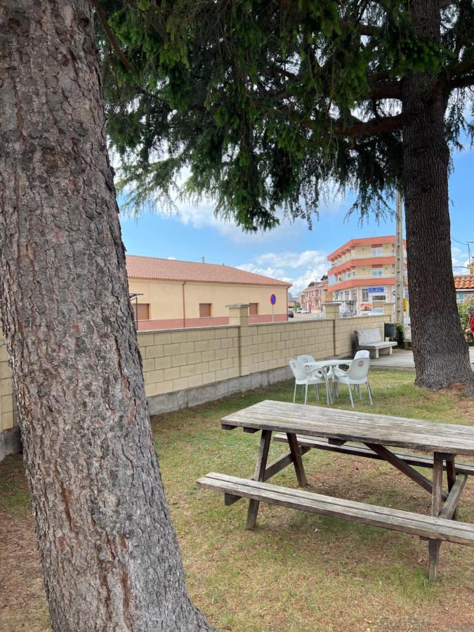Albergue Municipal Hostel San Martín del Camino Kültér fotó